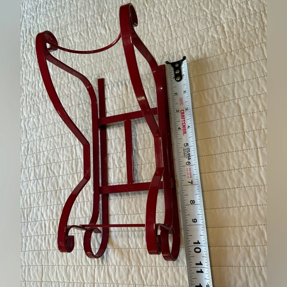 N/A charming red
